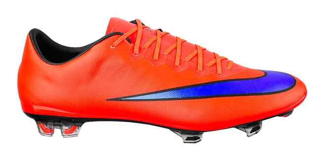 Soccer Boots for Narrow Feet