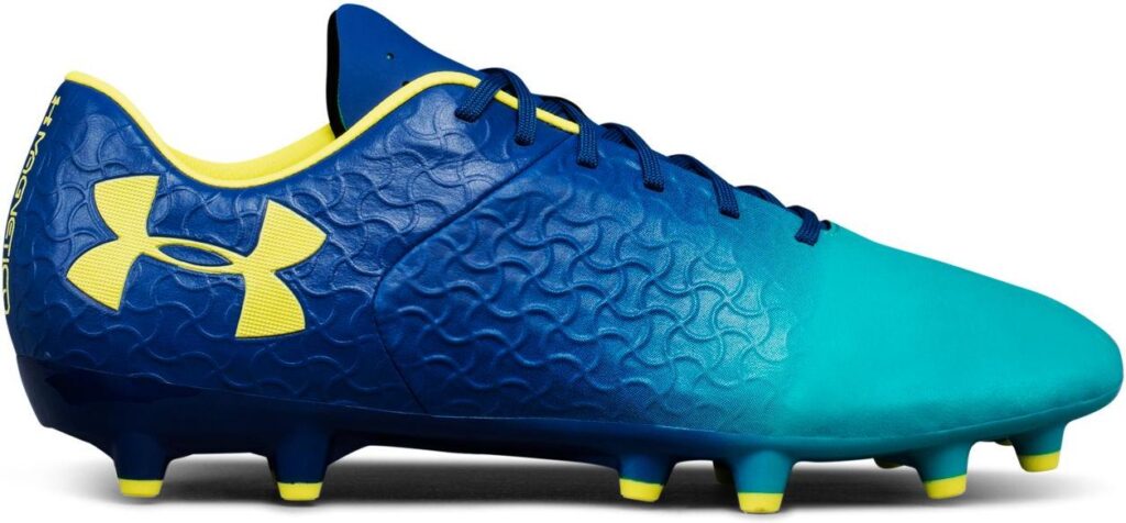Under Armour Magnetico Soccer Shoe